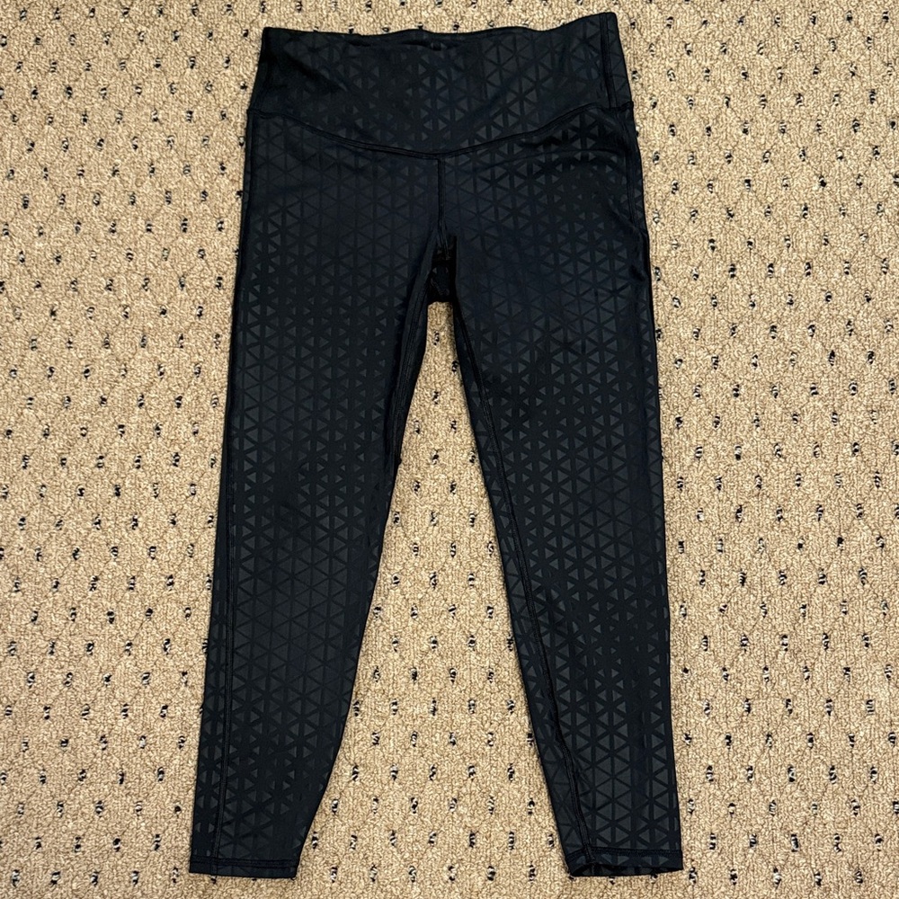 Gap Women’s Black Geometric Pattern Activewear Le… - image 1